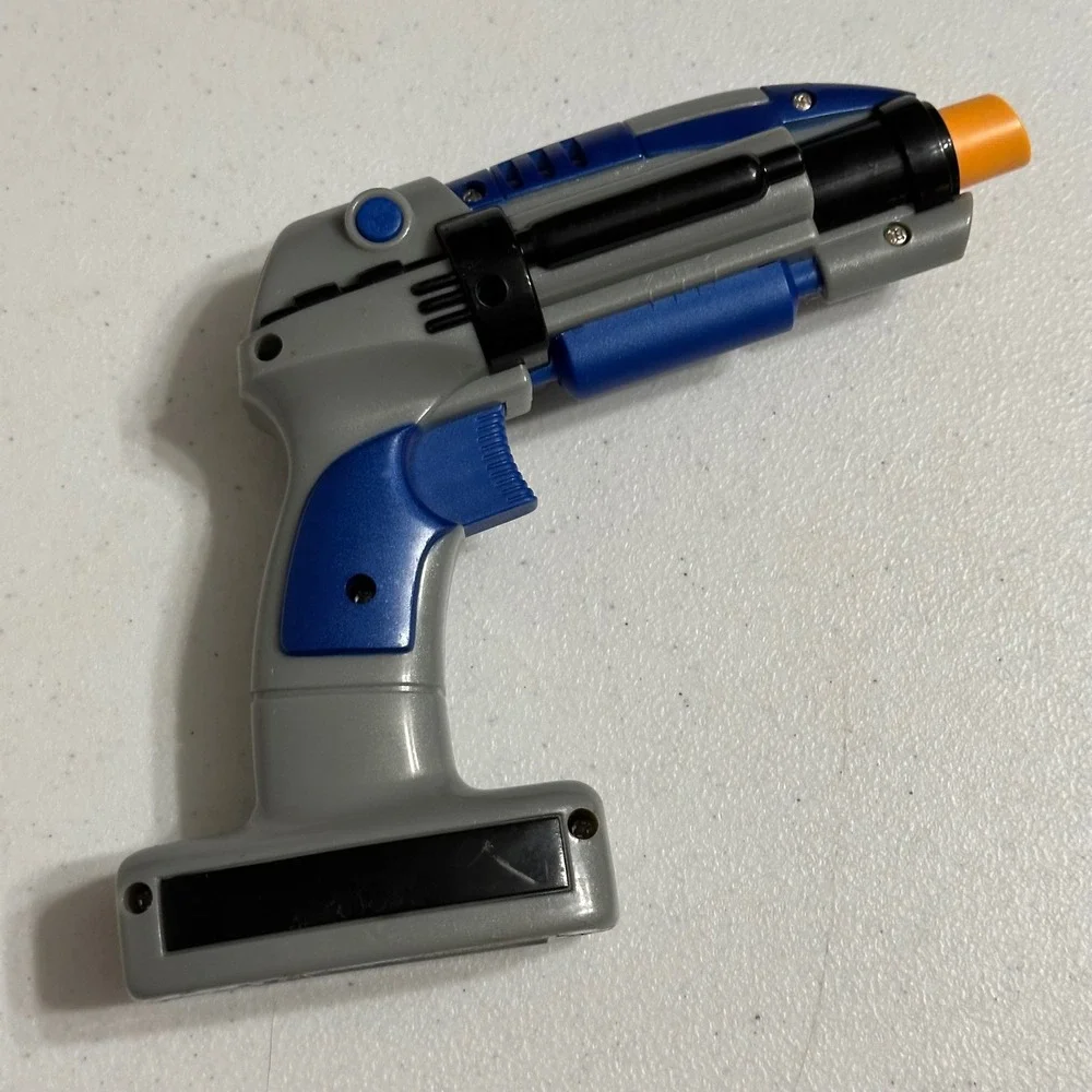 Toymax Laser Challenge Laser Tag Blaster Handheld Electronic Game VTG 1999 Works